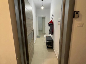 AMA’s flat 2
